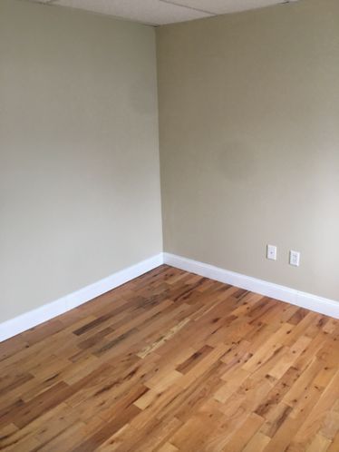 1802 Elm St, Manchester, NH 03104